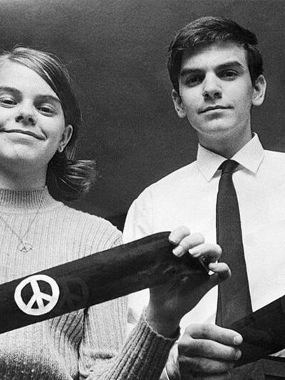 Mary Beth Tinker and her brother, John, display two black armbands